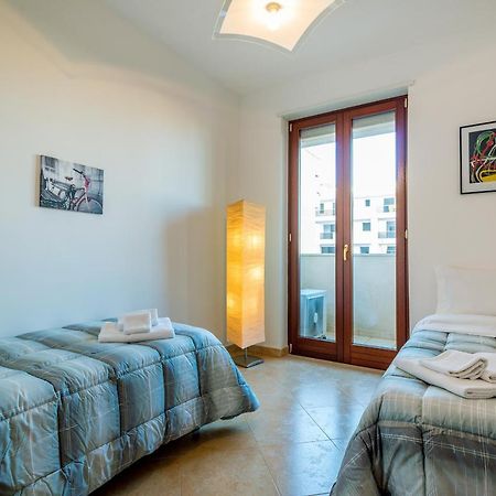 Goodstay Archimede Apartment Lecce Esterno foto