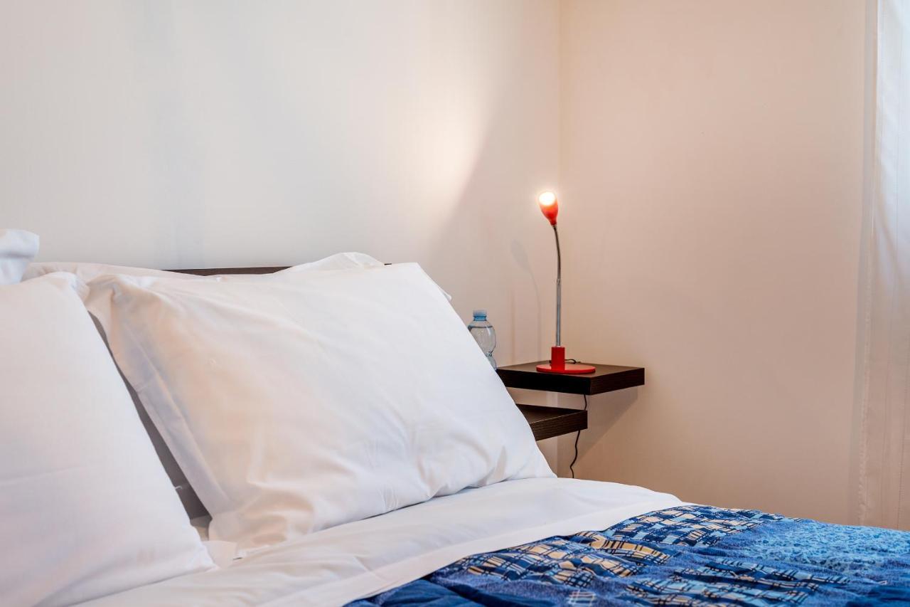 Goodstay Archimede Apartment Lecce Esterno foto