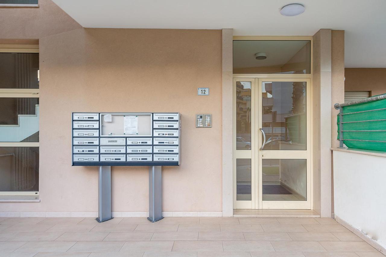 Goodstay Archimede Apartment Lecce Esterno foto