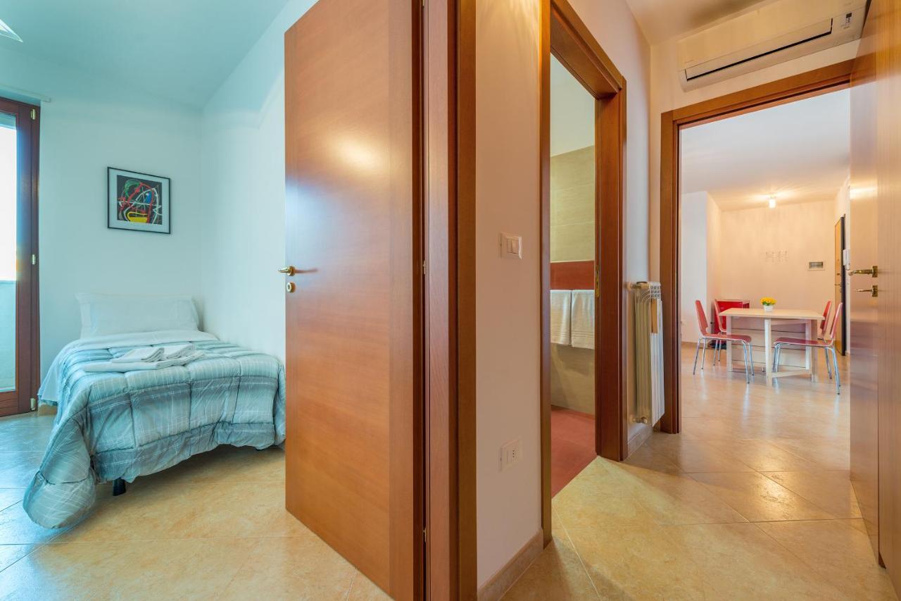 Goodstay Archimede Apartment Lecce Esterno foto
